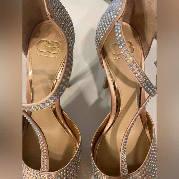 Gianni Bini peep toe strappy platform heel pink sparkly size 9 - only worn once - Picture 3 of 6